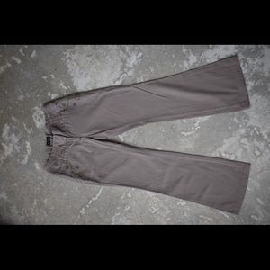 Selling the limited Drew fit pants